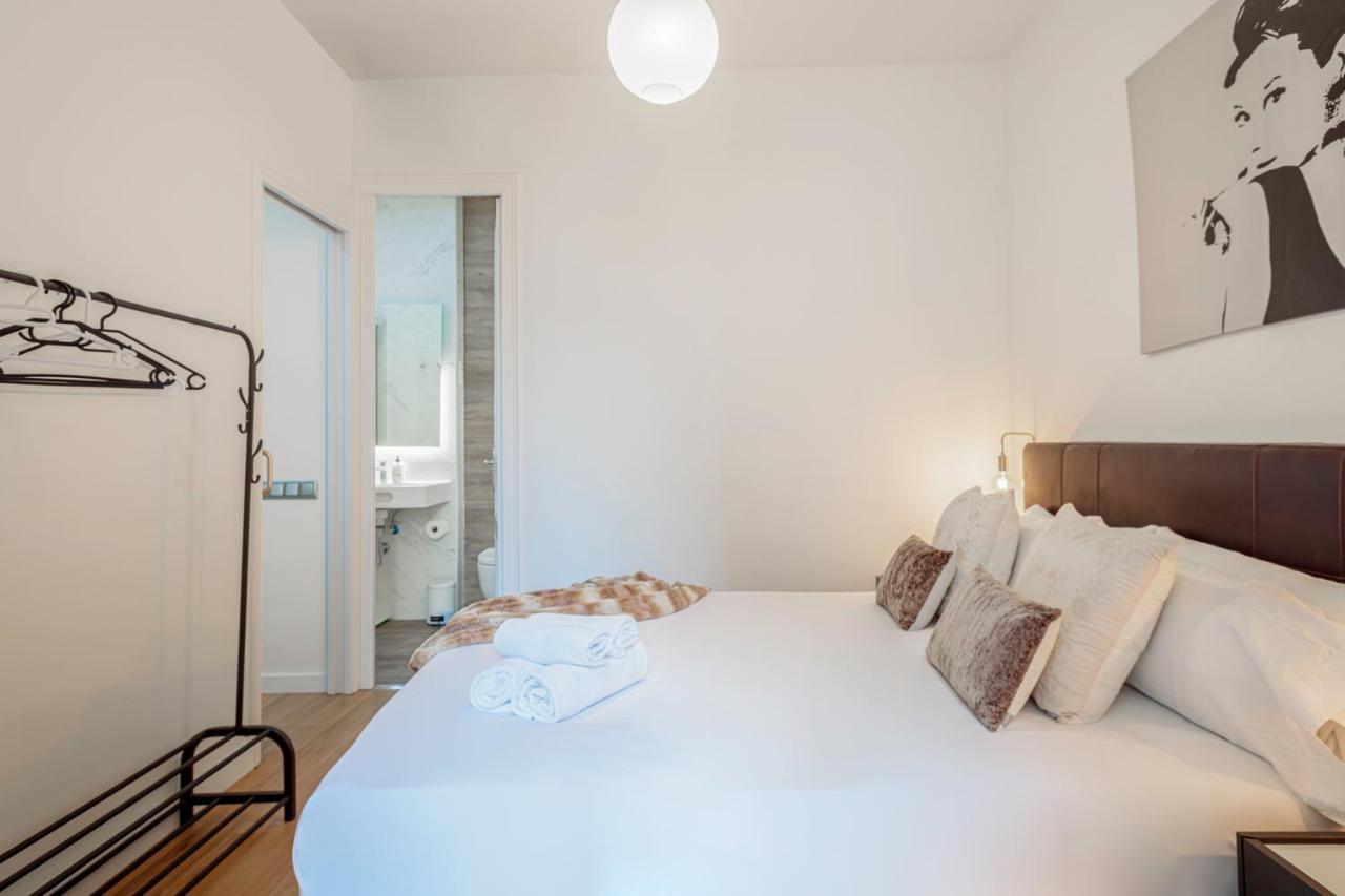 The Gaudi Suites II Barcelona Luaran gambar