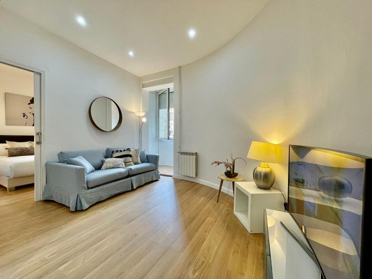 The Gaudi Suites II Barcelona Luaran gambar