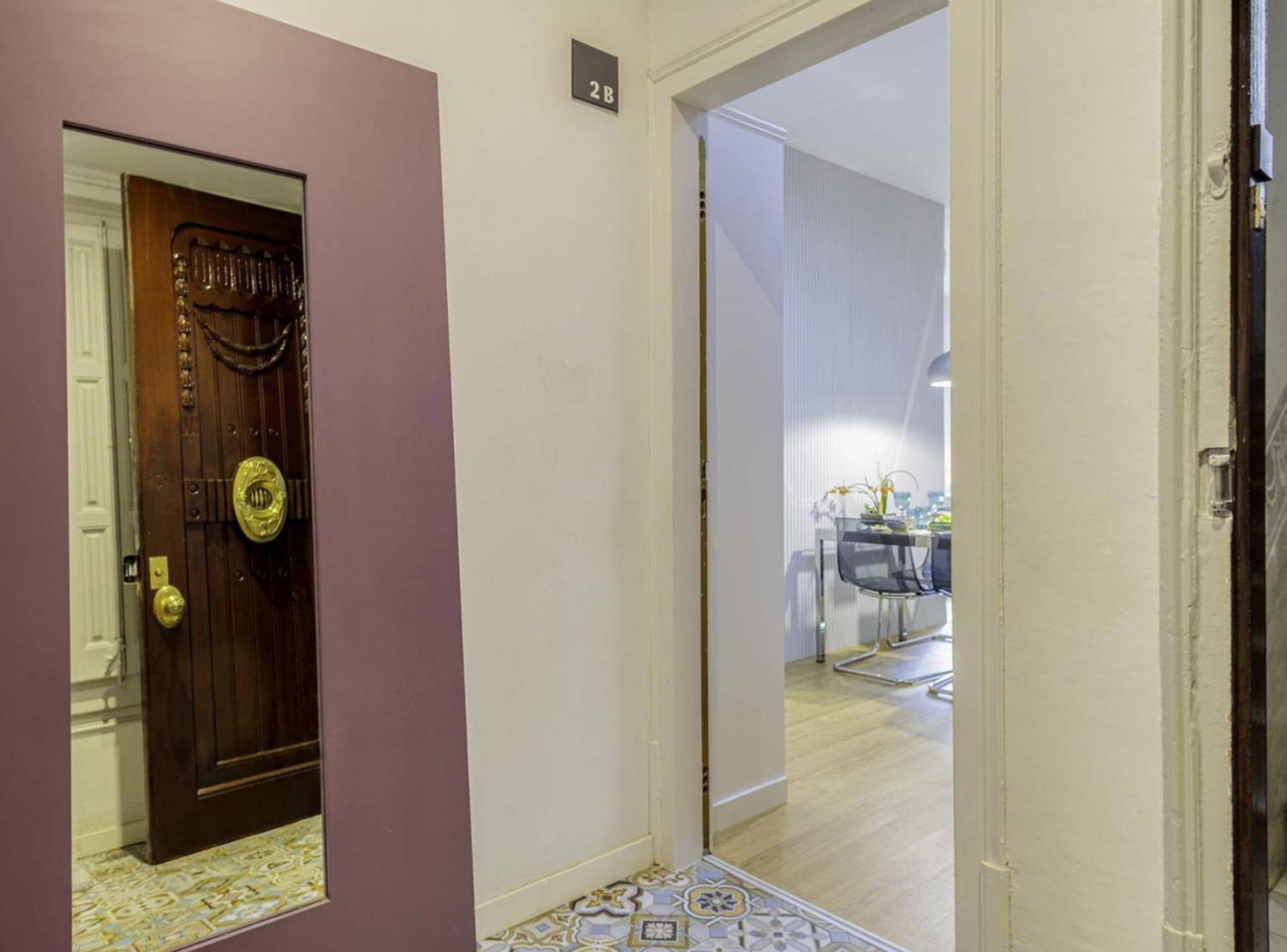 The Gaudi Suites II Barcelona Luaran gambar