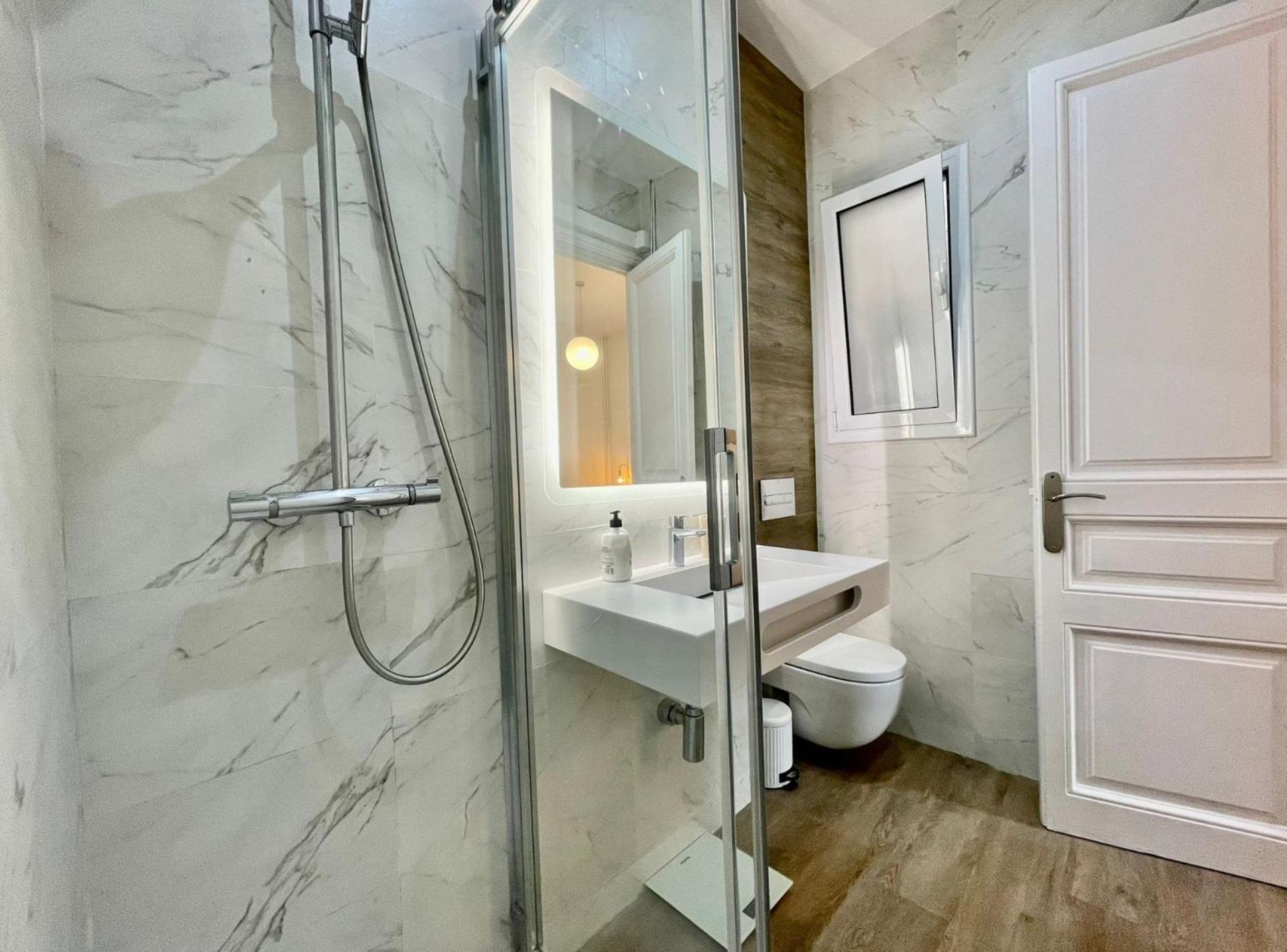 The Gaudi Suites II Barcelona Luaran gambar